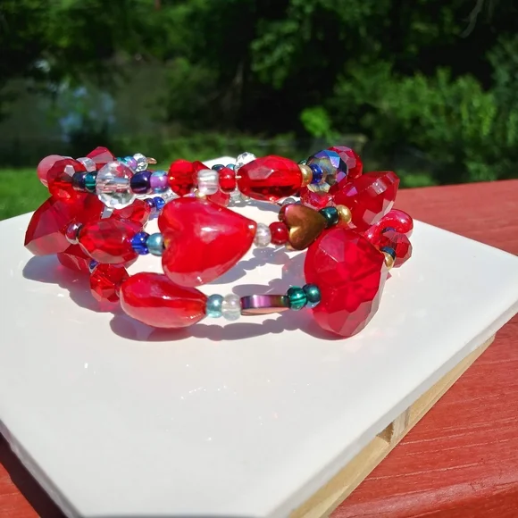 Red Hearts & Hematite Beads Bracelet Crystals Glass Beads Handmade Artisan Bling - Picture 11 of 12